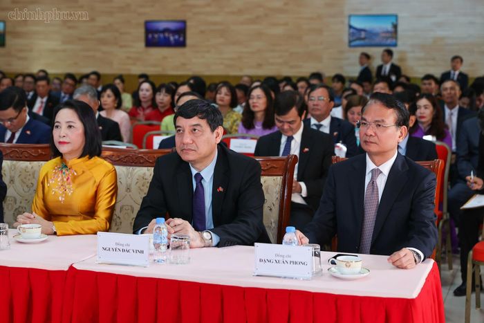 Các đại biểu tham dự cuộc gặp - Ảnh: chinhphu.vn/Nhật Bắc