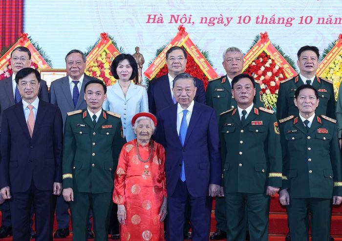 Tổng Bí thư, Chủ tịch nước Tô Lâm và các đại biểu. Ảnh: TTXVN