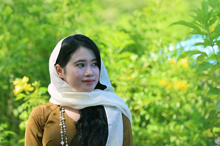 Thiếu nữ người Chăm dự lễ hội. Ảnh: Xuân Ngọc