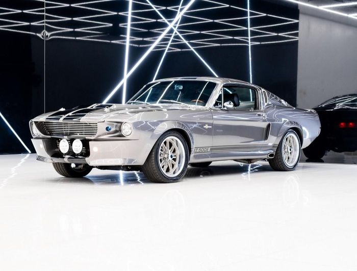 Ford Mustang Fastback Eleanor đời 1967 đang được rao bán tại Miami, Mỹ.
