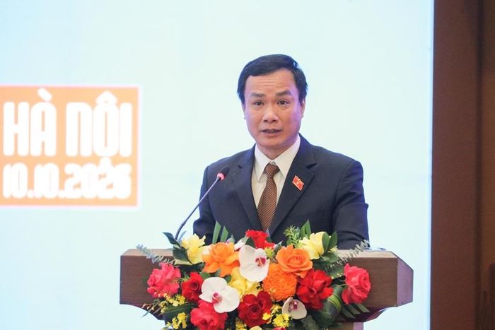  Phó Chủ nhiệm Ủy ban Văn hóa và Xã hội của Quốc hội Triệu Thế Hùng phát biểu khai mạc Hội thảo. Ảnh: VPQH