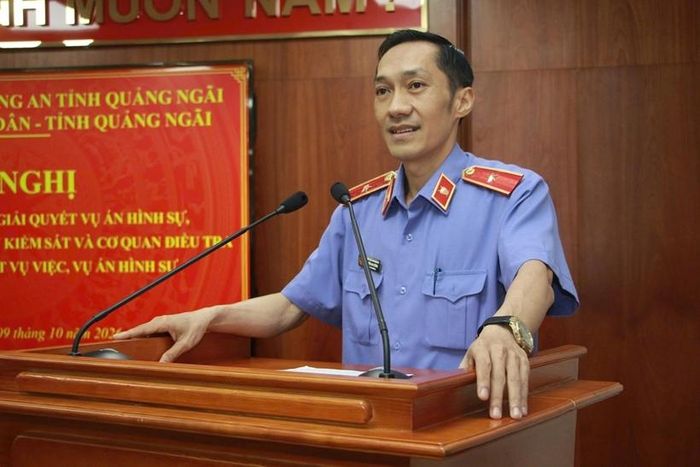 Đồng chí Nguyễn Cao Cường - Bí thư Đảng ủy, Viện trưởng VKSND tỉnh Quảng Ngãi phát biểu tại hội nghị.