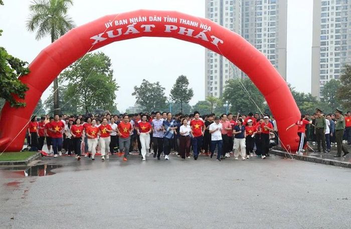  Tổ chức chạy đồng hành tại điểm cầu Thanh Hóa 