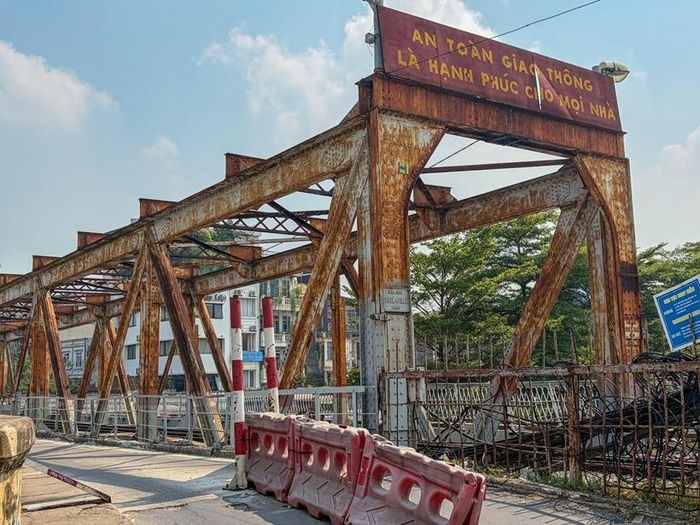 Cầu Long Biên - chứng nhân ngày quân Pháp rút khỏi Hà Nội.