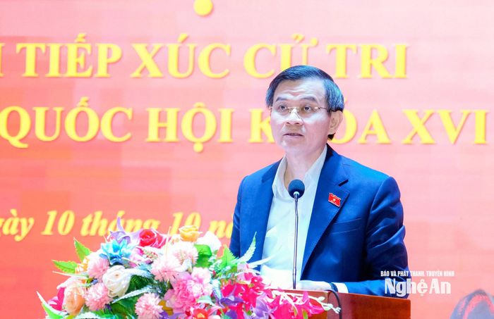 Giám đốc Học viện Chính trị Quốc gia Hồ Chí Minh Đoàn Minh Huấn phát biểu tại hội nghị. Ảnh: Phạm Bằng