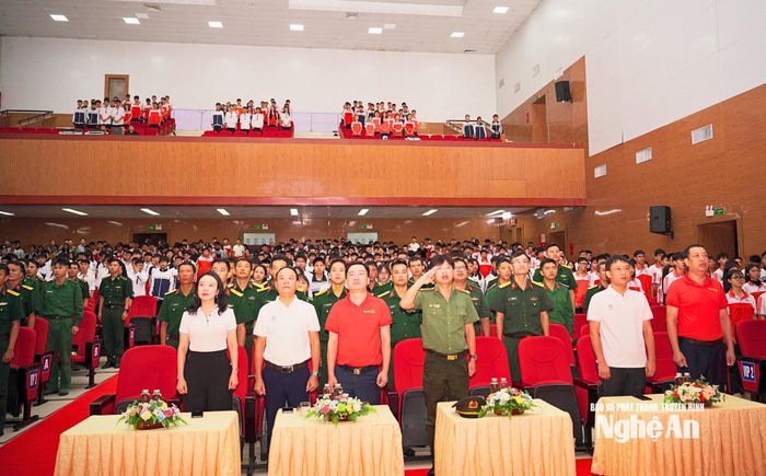 Quang cảnh tại điểm cầu Nghệ An. Ảnh: Hải Hưng