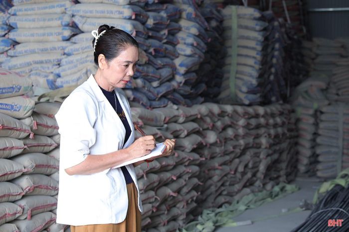 Các doanh nghiệp vừa thành lập được Thuế cơ sở 6 tỉnh Hà Tĩnh hỗ trợ về chính sách thuế.
