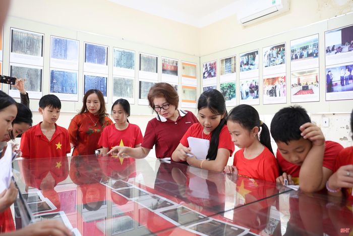 Các trường học trên địa bàn thường tổ chức cho học sinh học tập, trải nghiệm tại di sản.
