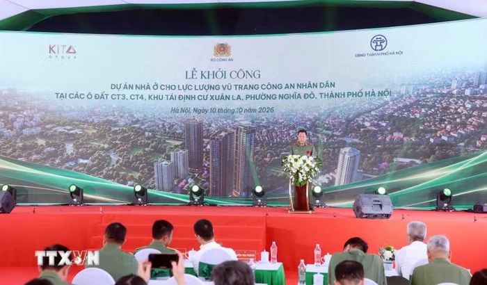 Lễ khởi công dự án nhà ở cho lực lượng vũ trang Công an nhân dân tại các ô đất CT3, CT4, Khu tái định cư Xuân La, phường Nghĩa Đô, thành phố Hà Nội. (Ảnh: Phạm Kiên/TTXVN)