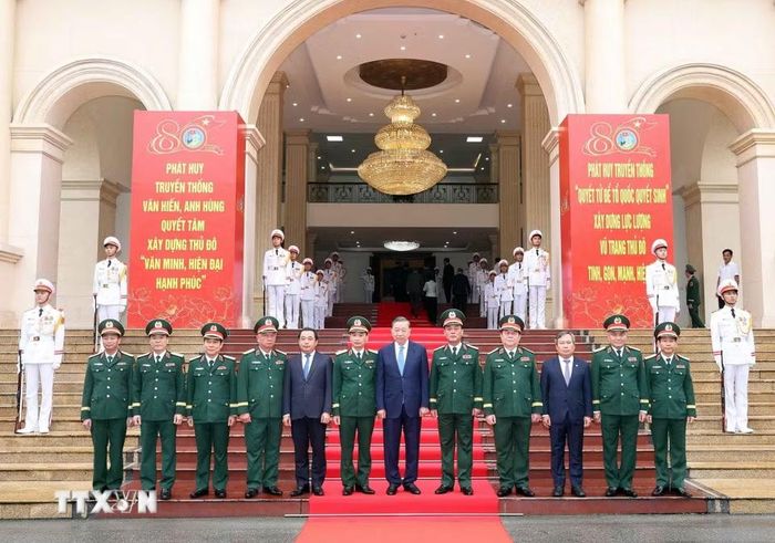Tổng Bí thư, Chủ tịch nước Tô Lâm và các đại biểu. (Ảnh: Thống Nhất/TTXVN)