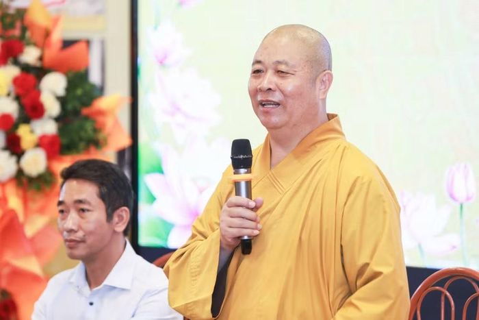 Hòa thượng Thích Thọ Lạc cho rằng mỗi hoạt động có một cách tiếp cận khác nhau, nhưng cùng hướng tới việc làm rõ giá trị của văn hóa Phật giáo trong đời sống con người và xã hội Việt Nam. (Ảnh: Quang Vinh)