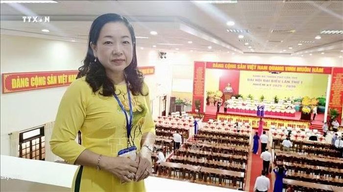 Bà Trương Thị Hồng Vân, Trưởng phòng Lý luận chính trị, lịch sử Đảng, Ban Tuyên giáo Thành ủy Cần Thơ. Ảnh: Ngọc Thiện/TTXVN