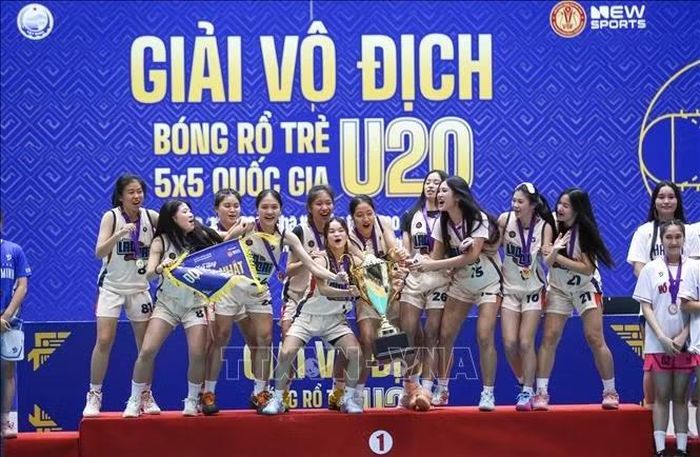 Đội nữ Lào Cai chính thức giành chức vô địch Giải Vô địch Bóng rổ trẻ 5x5 U20 Quốc gia năm 2026 sau chiến thắng 69-66 trước Thành phố Hồ Chí Minh 1 trong trận chung kết.