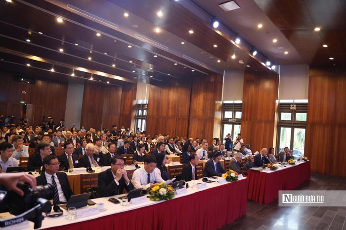 Quang cảnh phiên khai mạc Đối thoại Quy Nhơn.