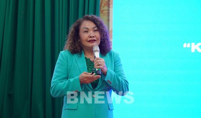 TS. Nguyễn Thị Hiền Thanh, Giám đốc Trung tâm Đào tạo và Phát triển năng lực thể thao, Trường Đại học Hoa Sen chia sẻ về vấn đề kinh tế thể thao. Ảnh: Nhựt An - TTXVN