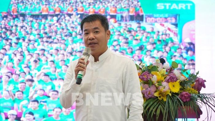 Ông Nguyễn Tử Anh, Giám đốc Nexus Sport Events chia sẻ về vấn đề kinh tế thể thao của Giải Marathon Đất Sen hồng Đồng Tháp. Ảnh: Nhựt An - TTXVN
