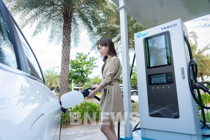 Khách hàng sử dụng VETC Trạm sạc