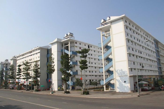 Việc phát triển nhà ở xã hội được xem là một định hướng phù hợp đáp ứng nhu cầu thực tế của số đông người thu nhập thấp.