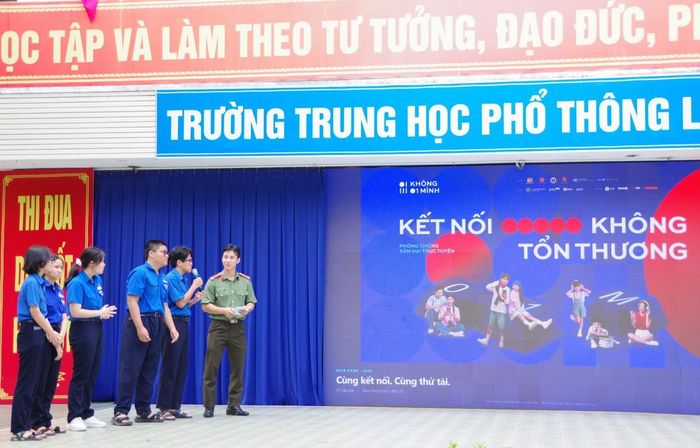 Sôi động phần thi tương tác số (Quiz game).