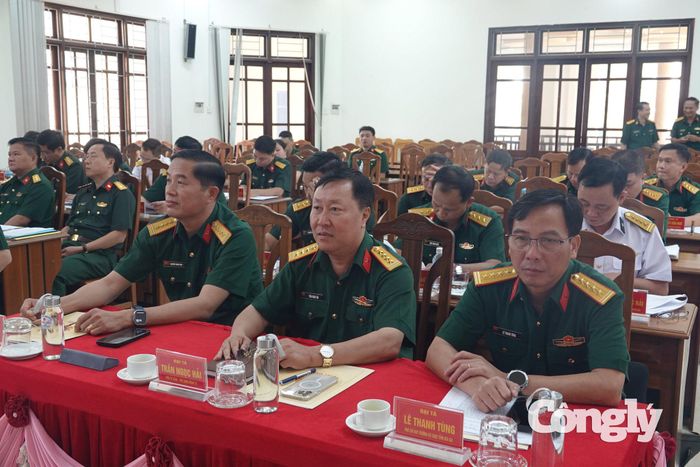 Đại biểu tham dự Hội nghị.