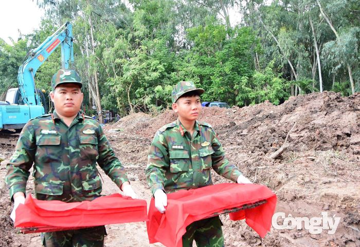 Theo Bộ Tư lệnh TP.HCM, từ ngày 23/6 đến hết ngày 5/10, các lực lượng đã phát hiện, quy tập được 731 bộ hài cốt liệt sĩ và nhiều di vật kèm theo tại khu vực Công viên Lê Thị Riêng.