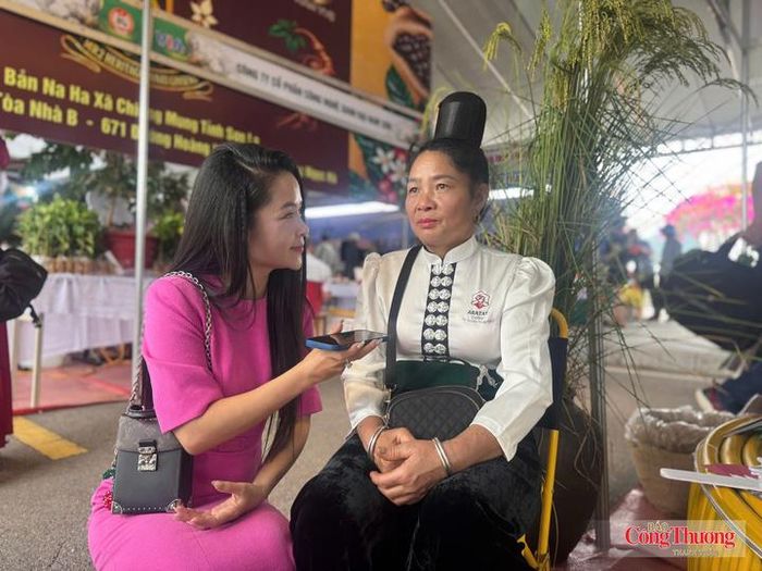 Cô Lò Thị Hợp thuộc Hợp tác xã Mường Chanh chia sẻ với phóng viên Báo Công Thương.