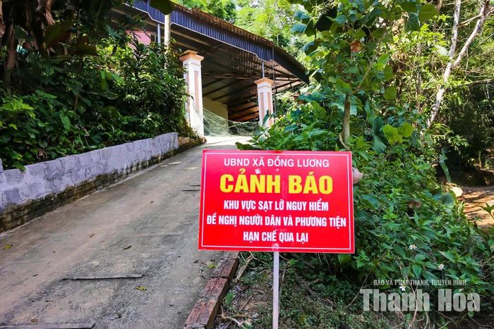 Trong thời gian còn lại của mùa mưa bão năm 2026, khu vực này được cơ quan chức năng xác định có nguy cơ sạt lở ở mức cao, đe dọa trực tiếp đến tính mạng, tài sản của người dân và các công trình. Hiện UBND tỉnh đã công bố tình huống khẩn cấp về sạt lở đất tại khu đồi Na Lo, Na Niêng, thôn Tân Lập, xã Đồng Lương theo Quyết định số 3221/QĐ-UBND ngày 29/9/2026.