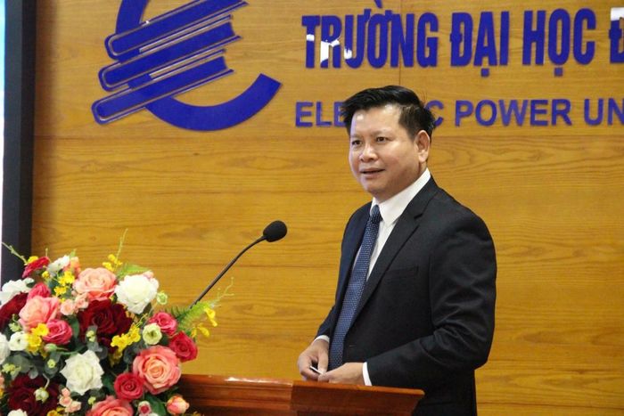 PGS.TS. Đinh Văn Châu, Hiệu trưởng Trường Đại học Điện lực.