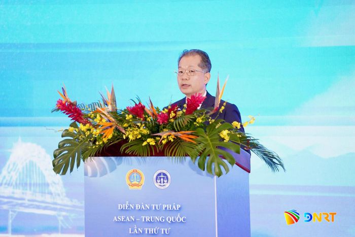 Chánh án Tòa án nhân dân tối cao Việt Nam Nguyễn Văn Quảng phát biểu khai mạc. Ảnh: T.CÔNG