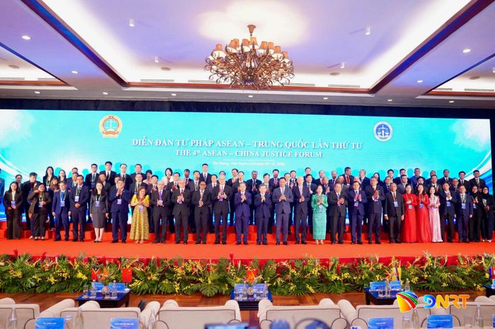 Diễn đàn thu hút đông đảo đại biểu tham dự. Ảnh: T.CÔNG