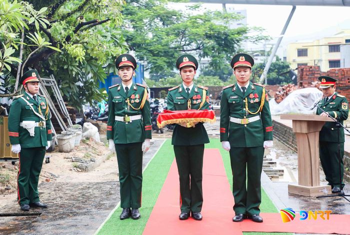 Trang nghiêm tại lễ thượng cờ. Ảnh: NGỌC PHÚ