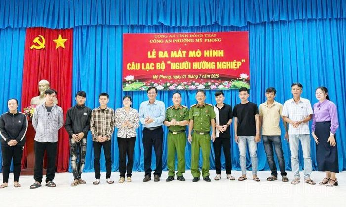 Hội nghị ra mắt mô hình “Người hướng nghiệp” tại phường Mỹ Phong.