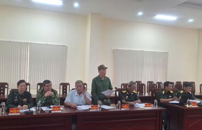 Hội thảo là dịp để các cơ quan chuyên môn tiếp nhận thêm thông tin từ những người từng trực tiếp tham gia chiến đấu tại Chư Păh và Đắk Pék. Ảnh: N.T 