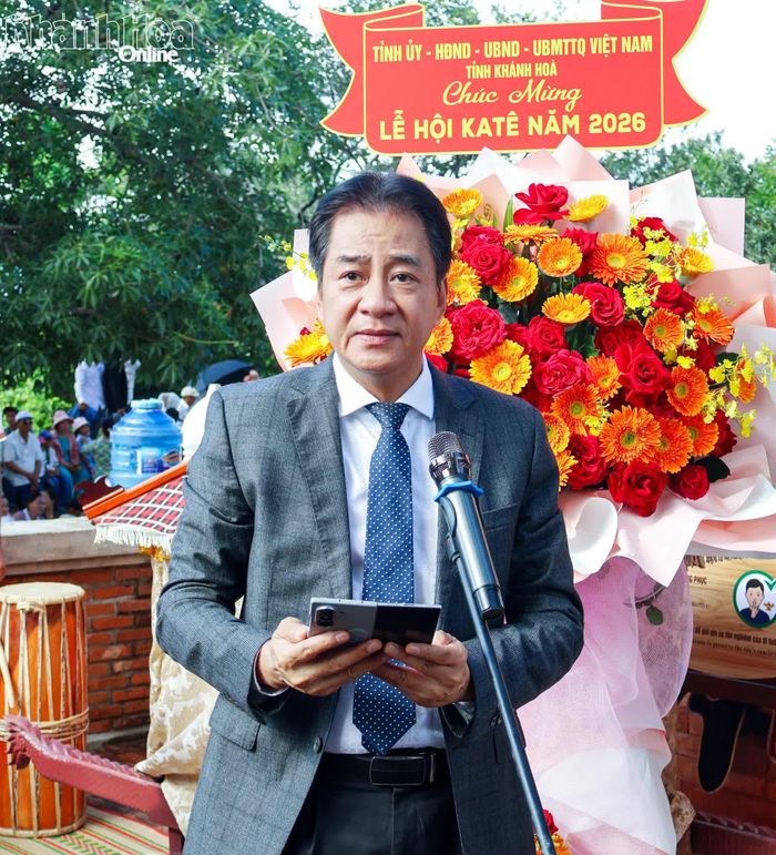 Đồng chí Nguyễn Long Biên phát biểu tại buổi lễ.