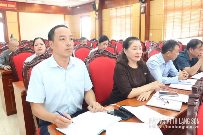Các đại biểu tham dự hội nghị