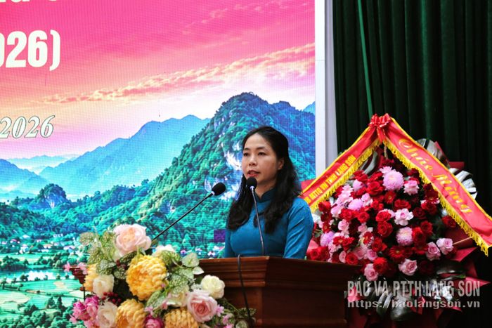 Bí thư Đảng ủy xã Chi Lăng trình bày diễn văn ôn lại truyền thống lịch sử 599 năm Chiến thắng Chi Lăng 