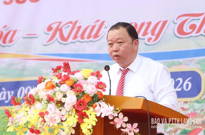 Lãnh đạo UBND xã Thất Khê phát biểu khai mạc ngày hội