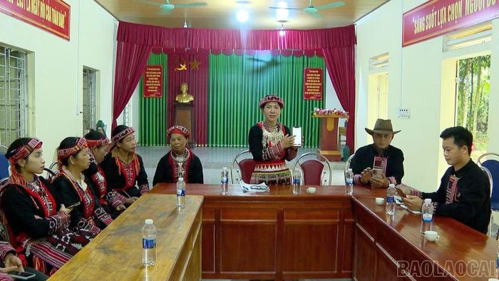 Các chi bộ thôn trên địa bàn tỉnh đẩy mạnh ứng dụng Sổ tay đảng viên điện tử, góp phần đổi mới phương thức sinh hoạt chi bộ, nâng cao chất lượng công tác quản lý đảng viên.