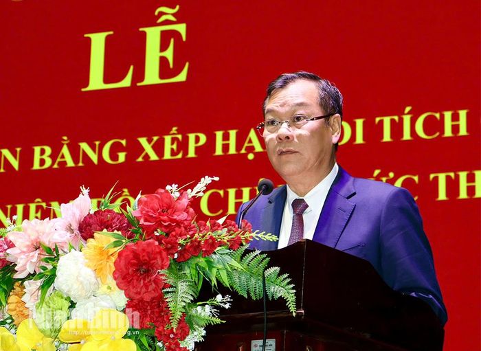 Đồng chí Lê Quốc Chỉnh, Phó Bí thư Tỉnh ủy, Chủ tịch HĐND tỉnh phát biểu tại buổi Lễ.