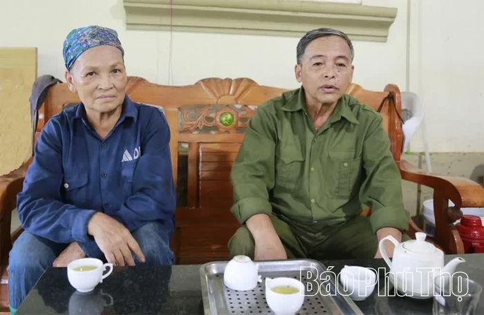 Ông Phong cùng người vợ cũng là tay nỏ nổi danh, từng một thời được mệnh danh là “vua sóc”.