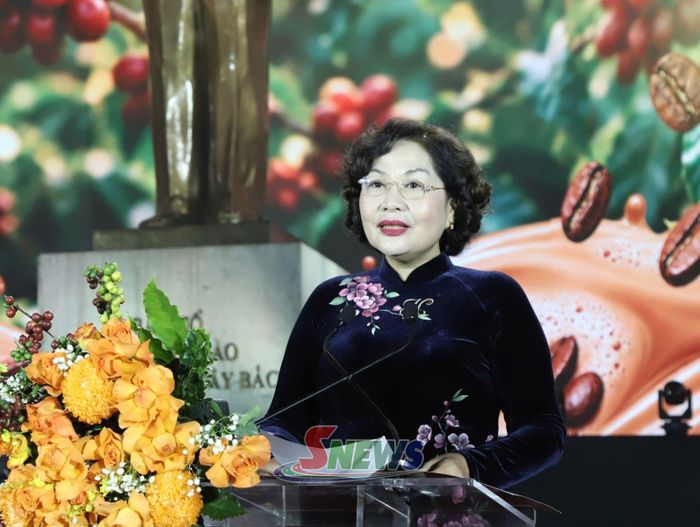Đồng chí Nguyễn Thị Hồng, Ủy viên Ban Chấp hành Trung ương Đảng, Phó Chủ tịch Quốc hội phát biểu tại lễ khai mạc.
