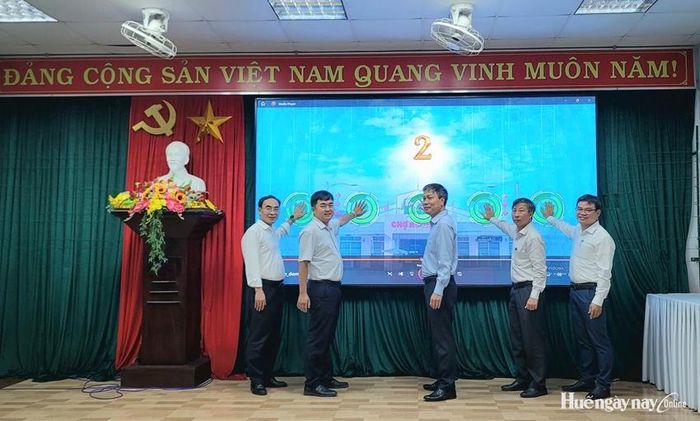 Phường Hương An ra mắt và đưa vào hoạt động ứng dụng phần mềm quản lý chợ thông minh tại chợ Hương Sơ.