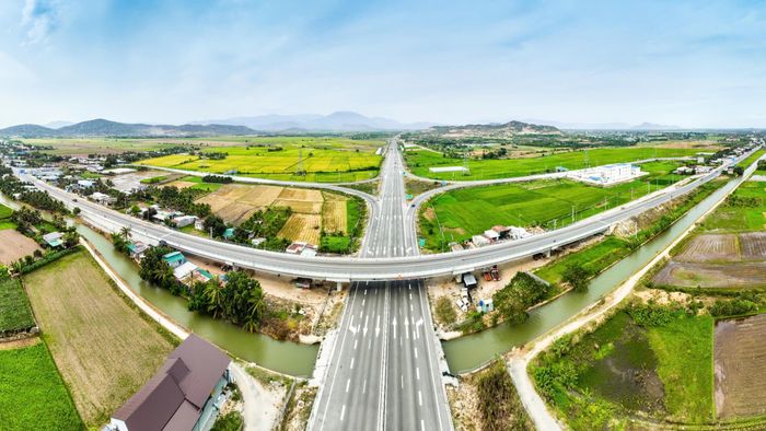 Hạ tầng giao thông phát triển đặt ra yêu cầu ngày càng cao về quản lý, kết nối và khai thác dữ liệu. Ảnh Tạ Hải. 