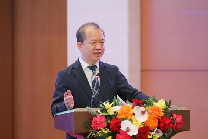 Phó Trưởng Ban Tuyên giáo Trung ương Bùi Hoài Sơn phát biểu tham luận. Ảnh: Media Quốc hội.