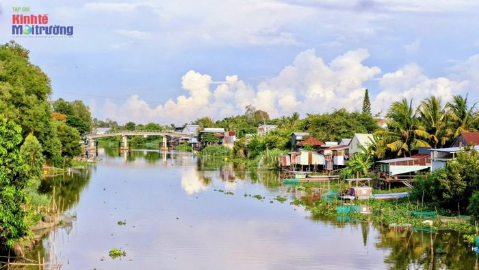 Việc nạo vét, mở rộng tuyến kênh Vĩnh Tế phải gắn với kết nối đồng bộ giao thông thủy và giao thông đường bộ.