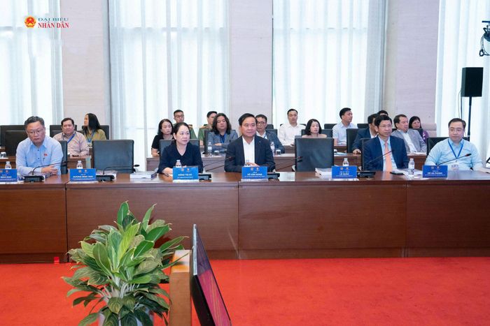 Các đại biểu dự hội thảo. Ảnh: Hồ Long