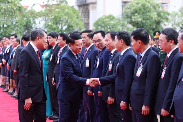 Lễ đón chính thức của Thủ tướng Lào Saleumxay Kommasith
