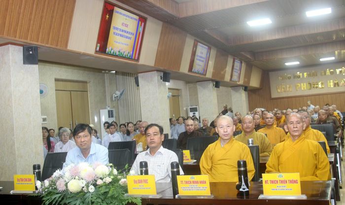 Các đại biểu dự hội nghị.