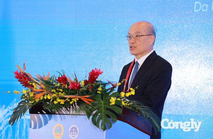 Ngài Trương Quân, Ủy viên Ban Chấp hành Trung ương Đảng Cộng sản Trung Quốc, Đại thẩm phán thứ nhất, Chánh án TANDTC Trung Quốc phát biểu tại diễn đàn.
