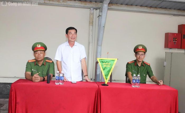 Các lực lượng tham gia buổi diễn tập.